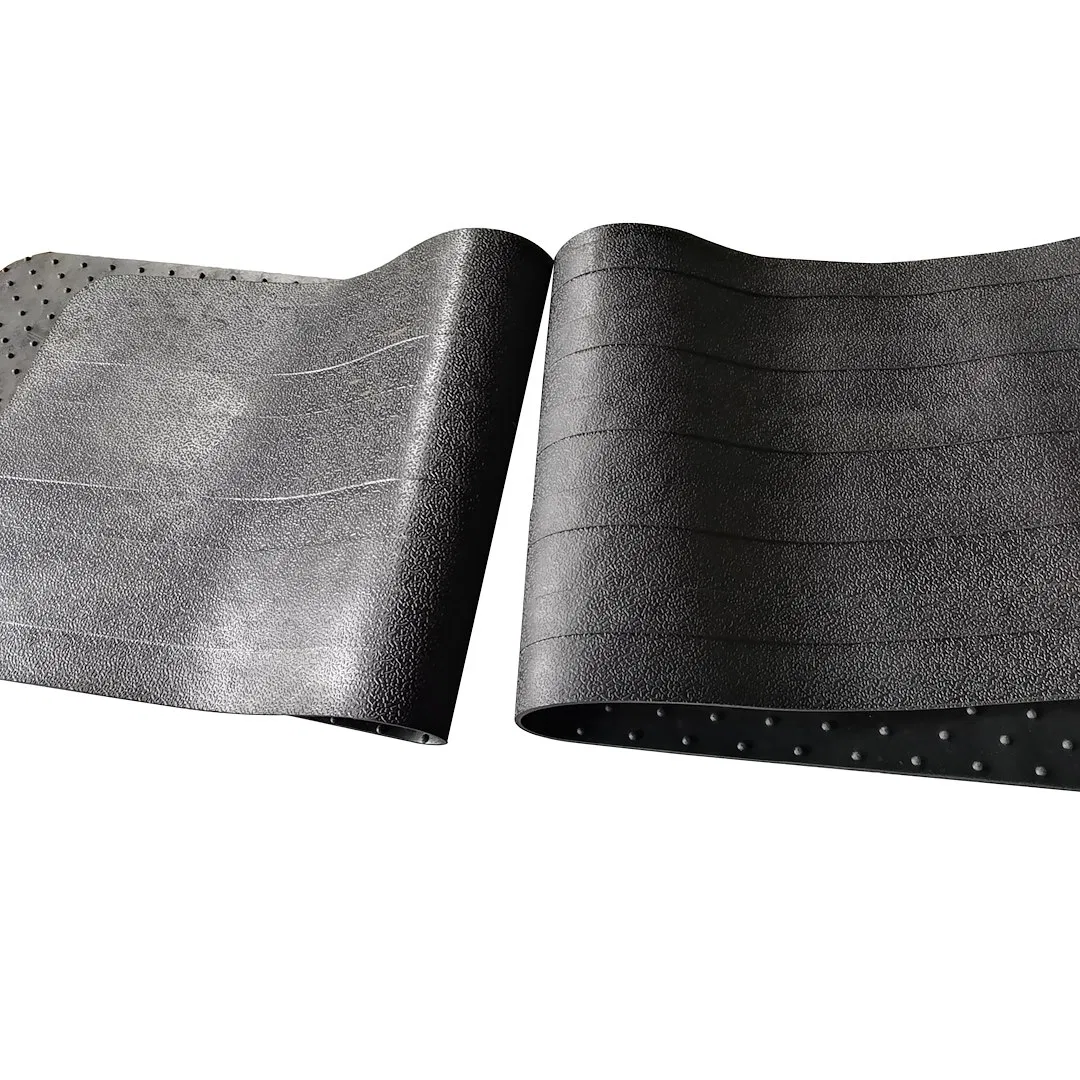 TGMFO10A – BLACK HORSE Tailgate Mat, Black Rubber